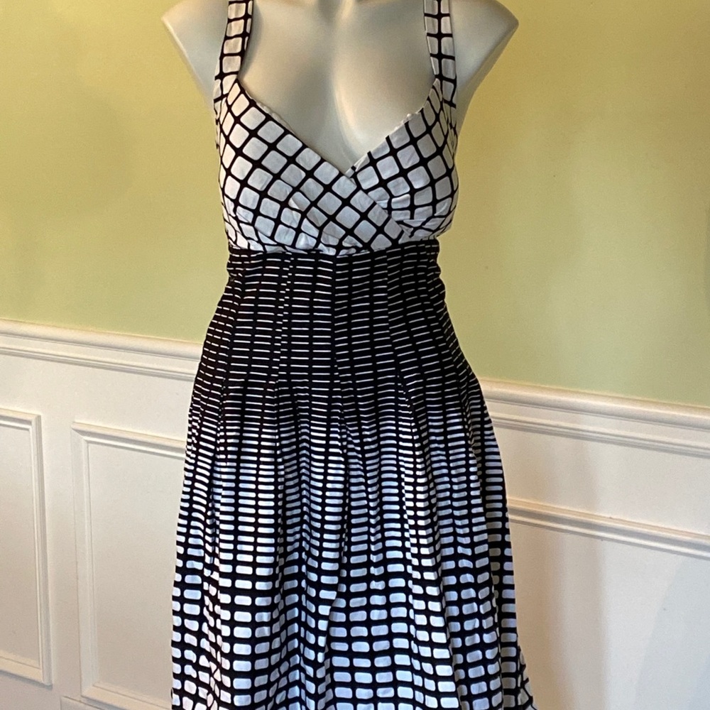 Black and white dress 16